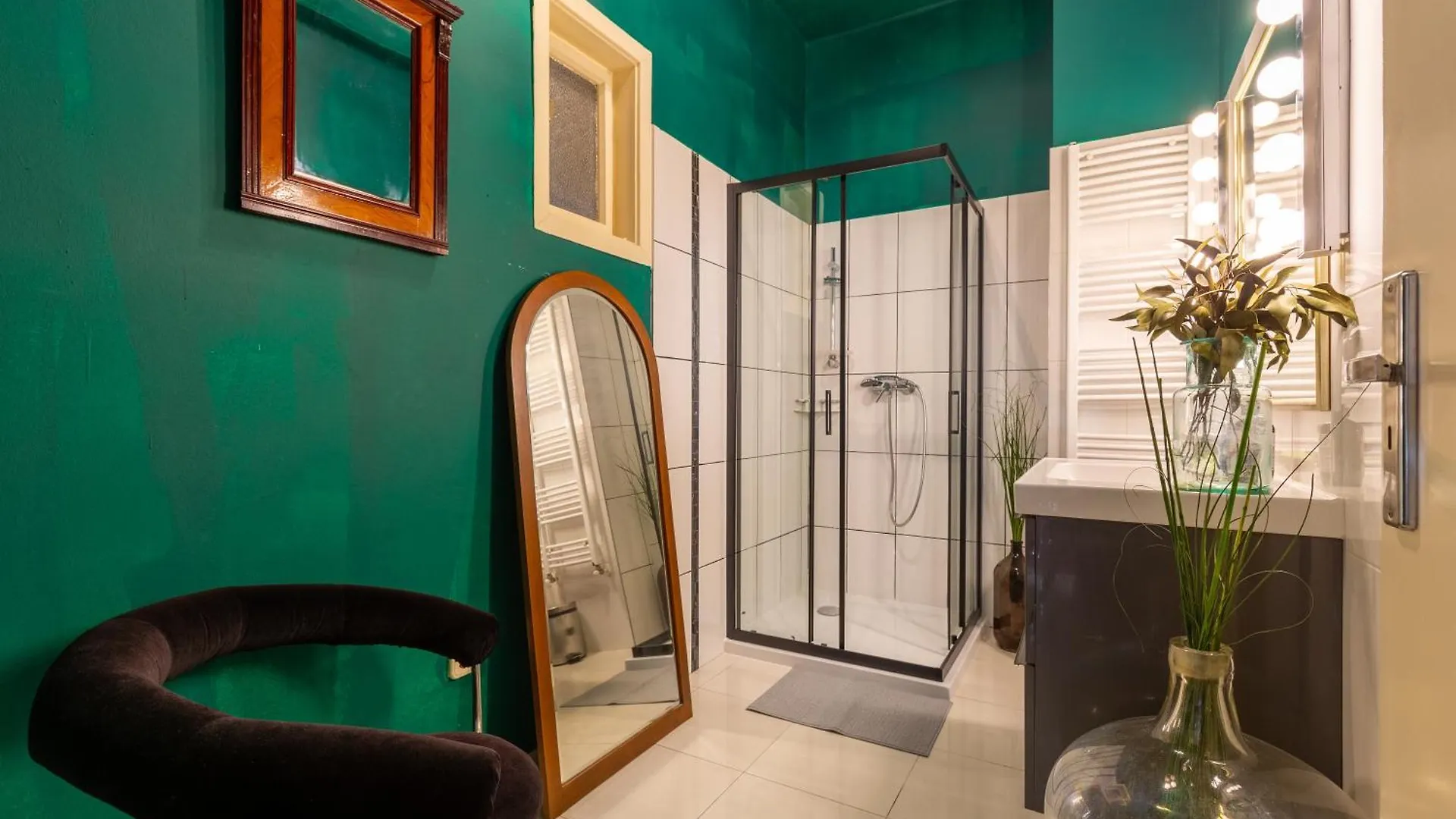 Artist Residence By Stn Budapest Apartment